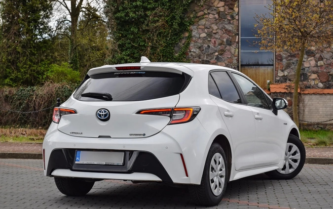 Toyota Corolla cena 63900 przebieg: 230000, rok produkcji 2019 z Boguchwała małe 529